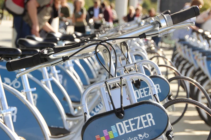 Location vs vélo personnel : le vrai comparatif qui tue les idées reçues