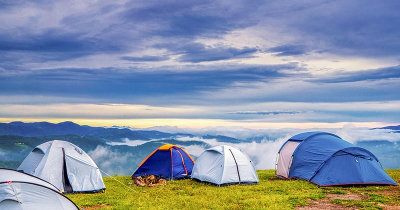 Erreurs classiques des débutants en camping en montagne : 7 pièges à éviter